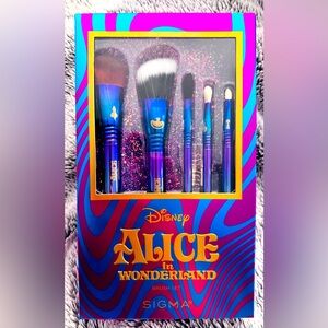 Sigma Beauty and Disney limited edition Alice in Wonderland brush set!